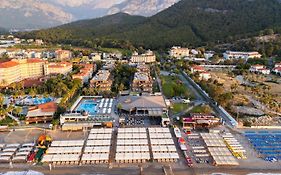 Sailor'S Beach Club